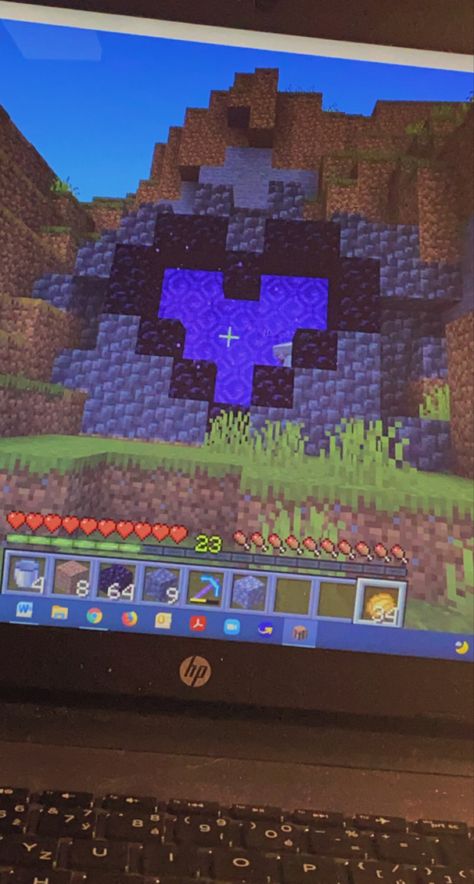 Heart Nether Portal, Minecraft Heart, Nether Portal, Minecraft Aesthetic, Latina Aesthetic, Minecraft Creations, Minecraft Ideas, Minecraft, Portal