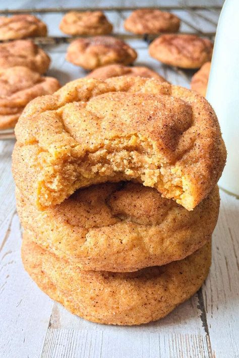 Cookie Snickerdoodle, Pumpkin Snickerdoodle Cookie Recipe, Cookies Videos, Pumpkin Snickerdoodle Cookies, Pumpkin Spice Sugar Cookies, Snickerdoodle Cookies Easy, Spice Sugar Cookies, Cookies Pumpkin, Soft Cookie Recipe