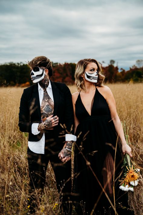 Spooky Couple | Skeleton | Couple | Photoshoot | Halloween | Pumpkin | South Jersey | Philadelphia | Smokebomb | Skeleton Couple Skeleton Couple Photoshoot, Halloween Wallpaper Matching, Wallpaper Matching Couple, Skeleton Photoshoot, Spooky Couple, Couple Skeleton, Halloween Wallpaper Aesthetic, Halloween Skeleton Makeup, Spooky Photoshoot