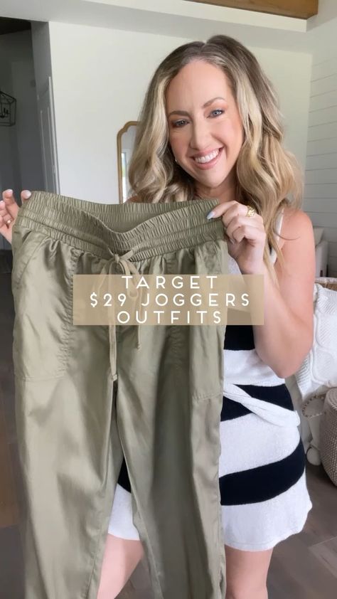 Cinched Ankle Pants Outfit, Elastic Ankle Pants Outfit, Cargo Joggers Outfits Women Work, Sage Joggers Outfit, Army Green Jogger Pants Outfit, Green Jogger Pants Outfit Women, Cargo Jogger Outfit Women, Olive Cargo Joggers Outfit, How To Style Cargo Joggers Women