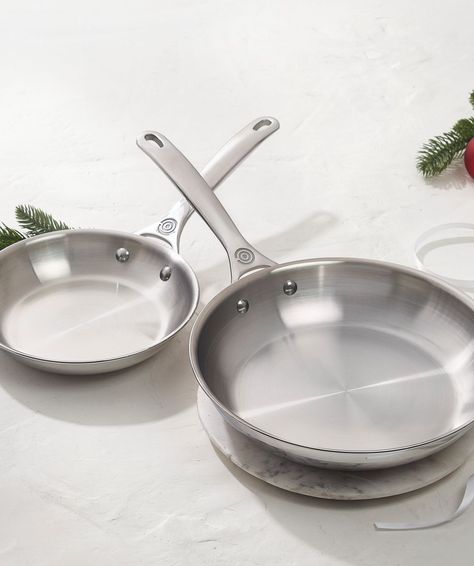 Versatile, durable, and lightweight: Stainless steel is a radiant favorite in restaurant kitchens. ✨ Le Creuset's premium stainless steel is designed for performance in your home kitchen, too. Here are our best tips for how to cook with stainless steel, how to clean stainless steel pans, and more. Stainless Steel Skillet, Cast Iron Cookware Set, Fry Pan Set, Stainless Steel Pans, Cookware Set Stainless Steel, Low Carb Low Sugar, Stainless Steel Cleaning, Stainless Steel Cookware, Cooking Pan