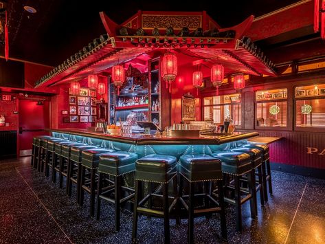 Formosa Cafe is the legendary Hollywood haunt that LA refused to leave behind Chinese Restaurant Interior, Chinese Bar, China Restaurant, Vintage Diner, Chinese Interior, Fancy Restaurants, Rooftop Lounge, Terrazzo Flooring, Modern Chinese