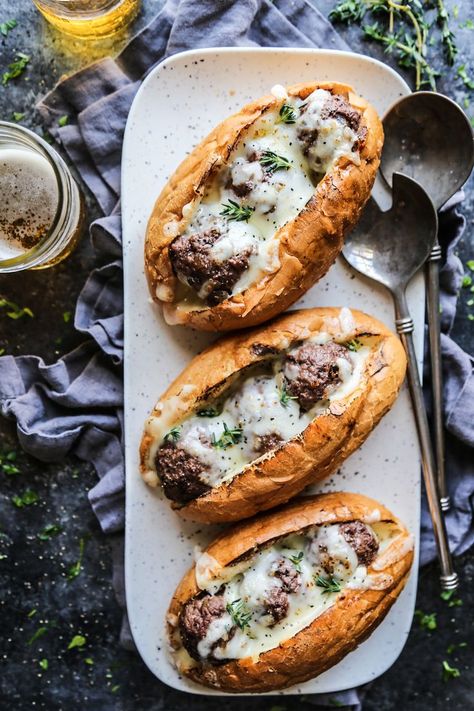 Classic French Onion Soup, Meatball Sandwich, Meatball Subs, Minced Meat, Delicious Sandwiches, French Onion Soup, French Onion, Onion Soup, Meatball Recipes