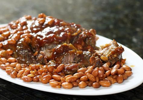 Beans In Crock Pot, Delicious Pot Roast, Beans In Crockpot, Pinto Bean Recipes, Slow Cooker Pot Roast, Salsa Fresca, Beef Roast, Crockpot Roast, Pot Roast Slow Cooker