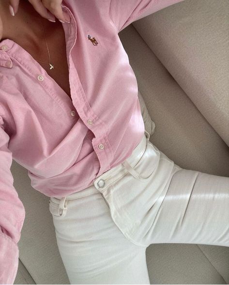 Polo Shirt Outfits, Skandinavian Fashion, Looks Street Style, Ralph Lauren Outfits, Mode Inspo, 가을 패션, Business Casual Outfits, Looks Style, Pink Shirt