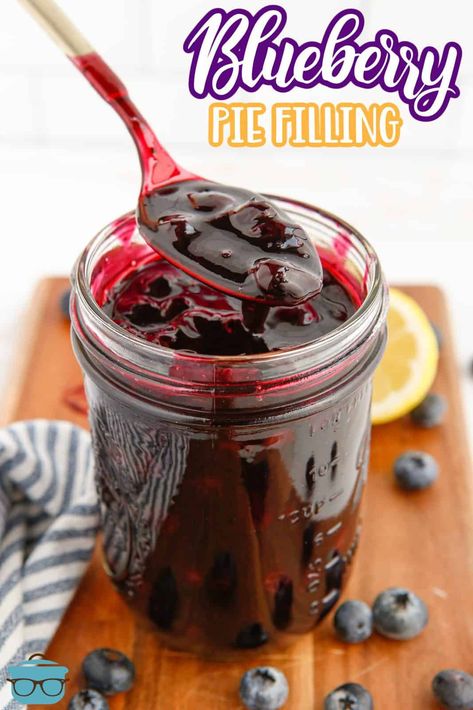 A popular flavor for summer, this Blueberry Pie Filling is the perfect recipe to make your own pie, top desserts or to use as a sauce! Blueberry Bbq Sauce, Blueberry Sauce Recipe, Blueberry Jam Recipe, Sauce Spaghetti, Blueberry Pie Filling, Blueberry Sauce, Easy Blueberry, Bbq Sauce Recipe, Blueberry Jam