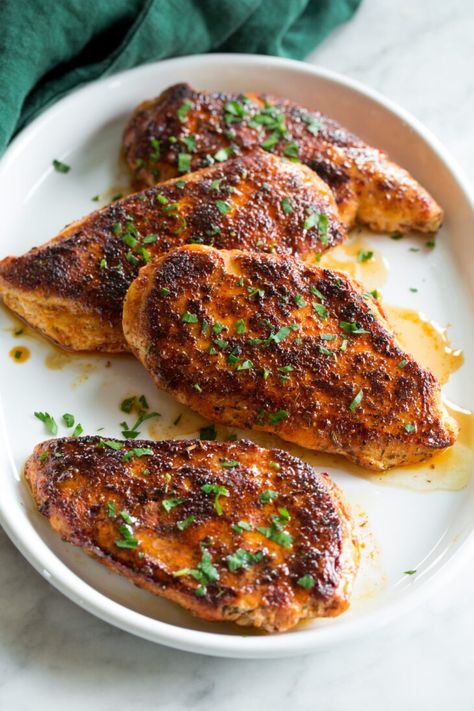 Blackened Chicken Blackened Chicken Recipe, Lean Chicken, Pan Seared Chicken, Blackened Chicken, Quick Dishes, Meal Prep Plans, Cooking Classy, Cook Chicken Breast, Slow Cooker Soup