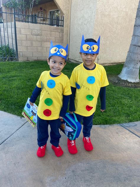 Homemade Pete The Cat Costume, Read Across America Costumes, Pete The Cat Character Day Costume, Pete The Car Costume Diy, Pete The Cat Book Character Day, Pete The Cat Diy Costume For Kids, Pete The Cat Dress Up, Kids Storybook Character Costumes, Pete The Cat Costume Diy Teacher