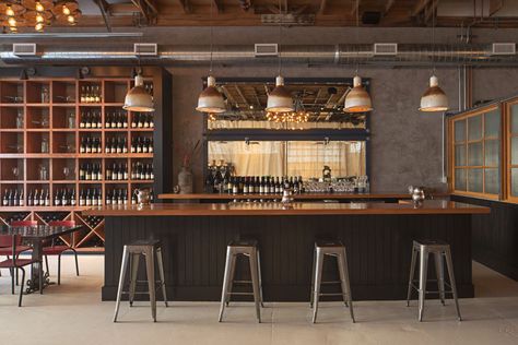 Santa Barbara's Funk Zone gets its first communal wine tasting room Santa Barbara Funk Zone, Tasting Room Design, Santa Barbara Wineries, Tasting Room Ideas, Wine Shop Interior, Winery Design, Winery Ideas, Wine Bar Restaurant, Wine Boutique