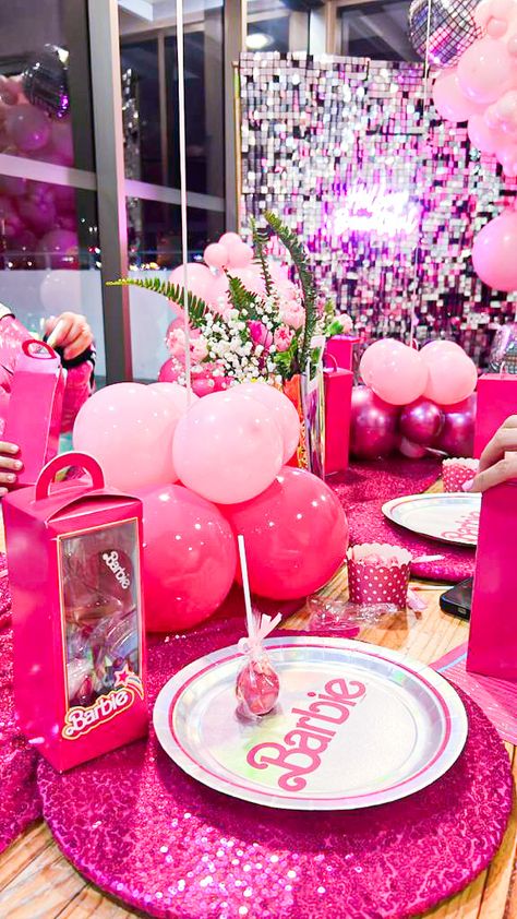 Barbie Movie Party Decorations, Barbie Disco Party Decorations, Barbie Bowling Party, Barbie Themed Birthday Party Decor Table Settings, Barbie Party Table Decor, Barbie Disco Party, Disco Barbie Party, Barbie Party Centerpieces, Barbie Table Decorations