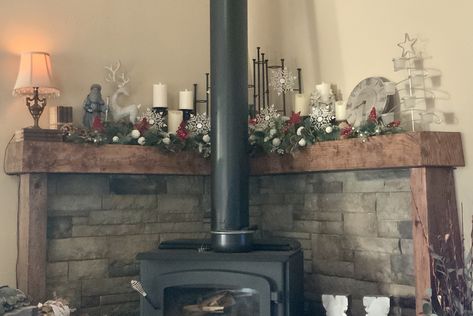 Wood Burning Stove Christmas Decor, Wood Stove Christmas Decor, Cabin Decorating, Pot Belly Stove, Wood Heater, Tiny House Trailer, Christmas Mantel, Christmas Mantel Decorations, Mantel Decor