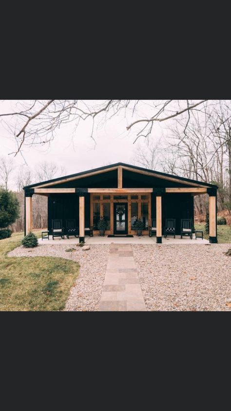 Shop House Exterior Design, Black Bardominum Ideas, Bardominum Ideas Outside, Modern Barndominium Ideas Exterior, Black And Wood Barndominium, Black Shop House, Bardominum Ideas Floor Plans, Pull Barn House, Cheap Barndominium Ideas