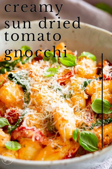 This One Pan Creamy Sun-dried Tomato Gnocchi is ready in just 20 minutes and makes a great vegetarian main course or serve it as a side dish next to fish or chicken. For an easy and quick vegetarian gnocchi that the whole family will love, you just have to try this simple Tuscan dish of sundried tomatoes, cream, spinach, garlic, and cheese. It is just pure comfort food! Vegetarian Gnocchi Recipes, Tuscan Sauce, Vegetarian Gnocchi, Tomato Gnocchi Soup, Sundried Tomato Recipes, Tomato Gnocchi, Gnocchi Recipes Easy, Gnocchi Dishes, Vegetarian Main Course