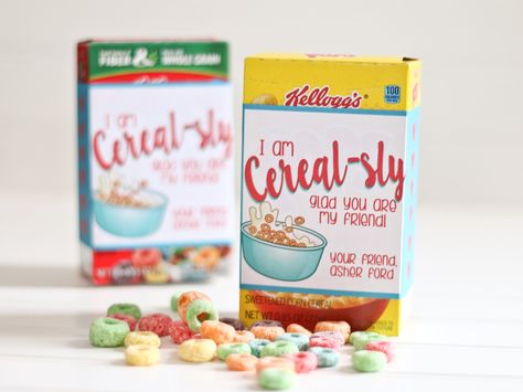 Cereals are the healthy meal of breakfast available in different flavors. For a healthy start of the day, it is important that you should choose a healthy and light meal. Cereal Party, Mini Cereal, Mini Cereal Boxes, Leaf Confetti, You Are My Friend, Cereal Treats, Tiny Treats, Cereal Boxes, Printable Valentines