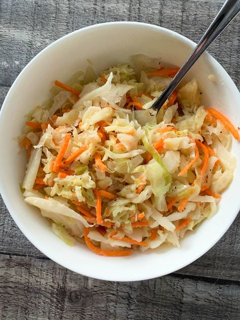 Oil And Vinegar Coleslaw, Side Dish With Chicken, Traditional Coleslaw Recipe, Vinegar Coleslaw, Slaw Dressing, St Hubert, Coleslaw Dressing, Riced Veggies, Coleslaw Mix