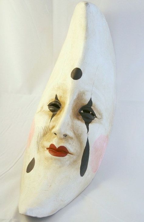 Venetian Pierrot Moon Mask Moon Mask Masquerade, Masquerade Mask Ideas, Clay Mask Art, Face Mask Ideas, Harlequin Mask, Masquerade Halloween Costumes, Venetian Costumes, Moon Mask, Mask Sculpture