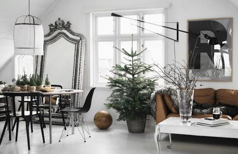 Scandinavian Christmas, minimalist Christmas decor, guide to Scandinavian Christmas design, Scandinavian DIYs Alternative Ikea, Norwegian Interior, Norwegian Home, Norwegian House, Monochrome Interior, Large Mirror, Scandinavian Home, Scandinavian Christmas, Dream Decor