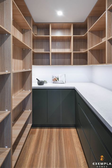 Home Pastry Kitchen, Butlers Pantry Design Walk In, Butlers Pantry With Cabinets, Butlers Pantry With Window Splashback, Chef Pantry Ideas, Small Walk In Pantry Layout Kitchen Designs, Walk In Pantry L Shape, Khloe Pantry, Black Pantry Ideas