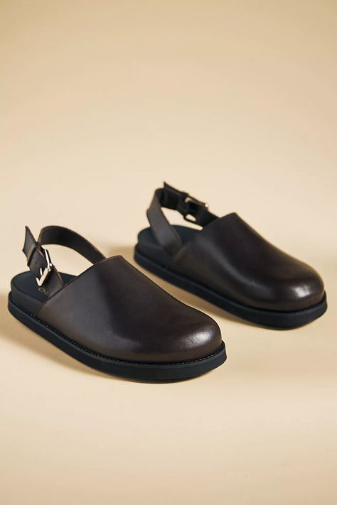 Clogs With Back Strap, Slingback Clogs, Men Clogs, Clogs And Mules, Clogs Style, Clog Shoes, Walk This Way, Leather Clogs, Streetwear Men Outfits