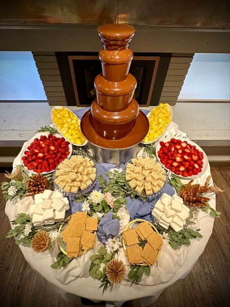 Chocolate fountain Chocolate Fountain Table Ideas, Chocolate Fountain Display Ideas, Table Of Desserts, Fruit Table With Chocolate Fountain, Diy Chocolate Fountain, Drink Fountain Ideas, Baby Shower Chocolate Fountain, Chocolate Fountain Wedding Ideas, Fruit For Chocolate Fountain