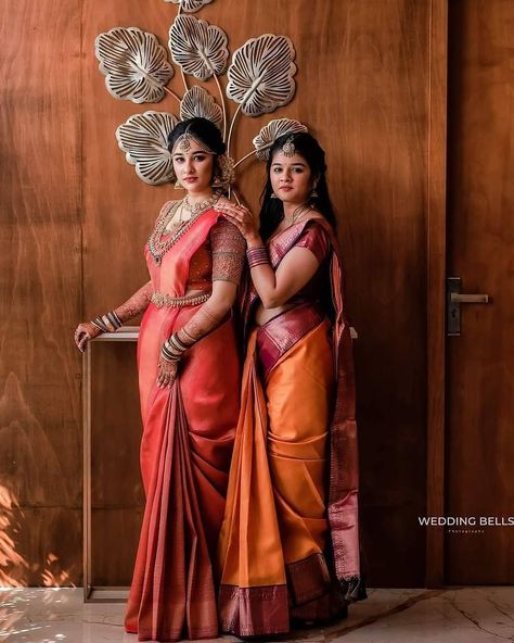 @kanchipuram_silk_saree_makers shared a photo on Instagram: “Gorgeous South lndian Bride 💖 . Photography : @weddingbellsphotography . . Visit : 𝗞𝗮𝗻𝗷𝗶𝘃𝗮𝗿𝗮𝗺𝘀𝗶𝗹𝗸𝘀.𝗰𝗼𝗺 for celebrity wedding silk sarees .…” • Jan 28, 2021 at 2:25am UTC Reception Saree For Bride, Marriage Saree, South Indian Wedding Saree, Brides Sister, Reception Saree, Traditional Blouse Designs, Hindu Bride, Bride Sister, Celebrity Wedding