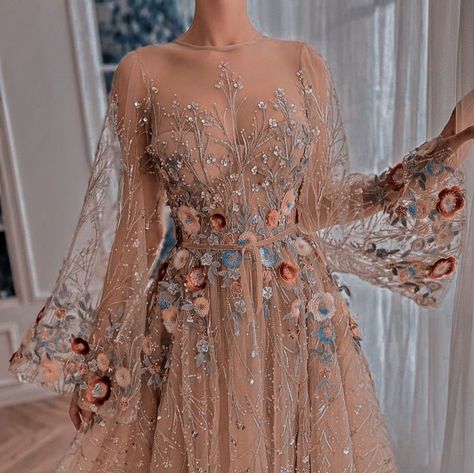 Cottagecore Gowns, Flowery Dress Outfit, Corset Fashion Outfits, Bride Dress Simple, Nikkah Dress, Senior Prom Dresses, Plain Dress, Prom Dress Inspiration, In Disguise