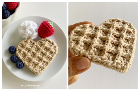 Waffle Heart Crochet Patterns Virkning Diagram, Hantverk Diy, Crochet Mignon, Waffle Stitch, Food Patterns, Crochet Design Pattern, Crochet Food, Fun Crochet Projects, Crochet Heart