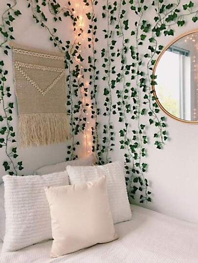 Zen Aesthetic, College Food, Chambre Inspo, Shabby Chic Party, Future Room, Aesthetic Room Ideas, Vine Wall, Inspire Me Home Decor, Leaf Garland