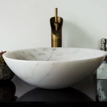 Circular Bathroom, Bowl Bathroom Sink, Vanity Wash Basin, Bathroom Sink Bowls, Mediterranean Bathroom, Vessel Faucets, Stone Bowl, Vessel Bathroom Sink, Modern Vintage Home