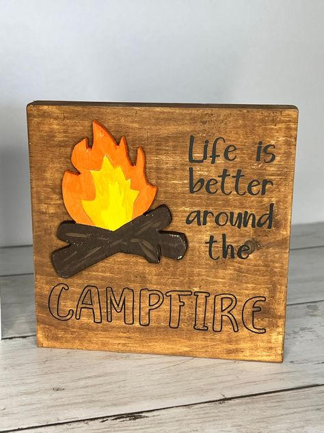 Camper Theme Decor, Camping Signs Wooden, Camper Signs Diy Ideas, Camp Signs Wooden, Camping Signs Diy, Funny Camping Signs, Camp Christmas, Campsite Decorating, Camp Signs