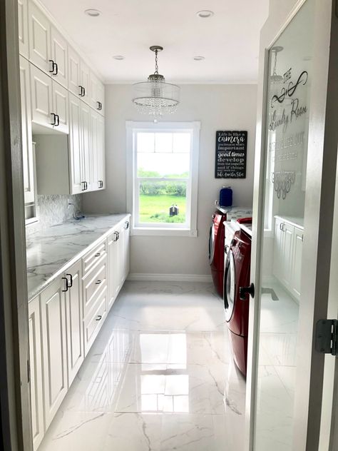 Marble Laundry Room Floor, Renovation Old House, Mudroom Inspiration, Bright Laundry Room, 1920 Party, Peeling Wall, Luxury Laundry, Marble Herringbone, White Laundry Rooms