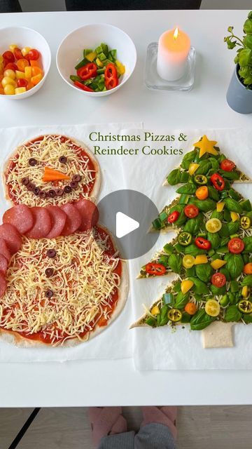 Christmas Shaped Pizza, Christmas Pizza Night, Christmas Wreath Pizza, Christmas Pizza Party, Christmas Pizza Ideas, Christmas Pizzas, Pesto Pizza Toppings, Christmas Tree Pizza, Snowman Pizza