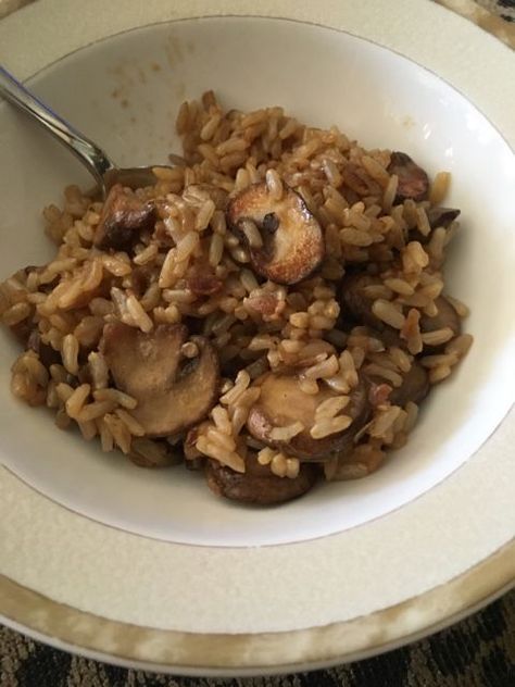 Mushroom Brown Rice - Fat Smash Phase 1 Diet Recipe Mushroom Brown Rice, Fat Smash Diet, Rice Diet, Recipe Mushroom, Mushroom Brown, Vegetarian Meal Prep, Healthy Substitutions, Healthy Bites, Live Healthy