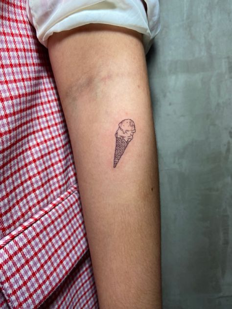 I’ve Cream Cone Tattoo, Tattoo Ice Cream Cone, Melting Ice Cream Tattoo, I’ve Cream Tattoo, Tiny Ice Cream Tattoo, Ice Cream Cone Tattoo Tiny, Snowcone Tattoo, Ice Cream Cone Tattoo Simple, Yogurt Tattoo