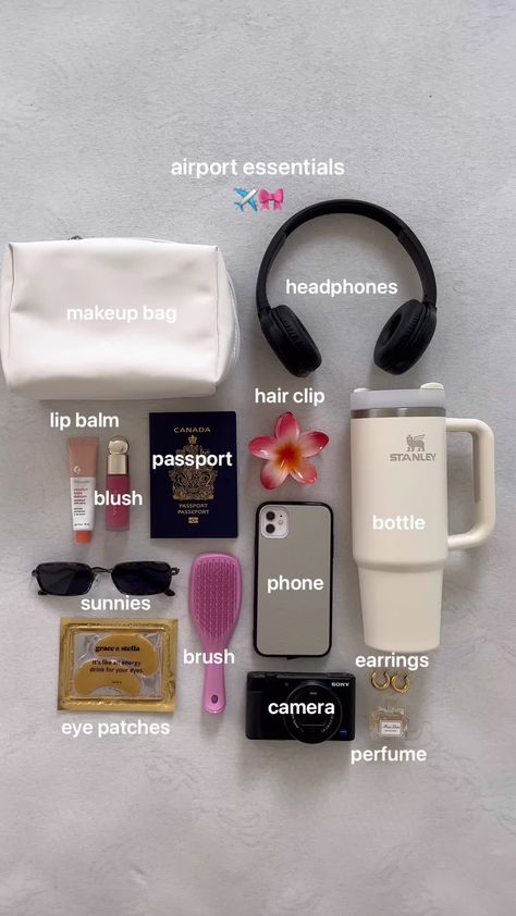 Airport Essentials, Summer Bag Essentials, Road Trip Kit, Everyday Bag Essentials, Airplane Travel Essentials, School Bag Essentials, Backpack Essentials, Travel Bag Essentials, Inside My Bag