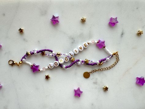 Era Friendship Bracelet, Enchanted Friendship Bracelet, Enchanted Bracelet Taylor Swift, Speak Now Friendship Bracelet Ideas, Aesthetic Beaded Keychain, Speak Now Bracelet Ideas, Speak Now Friendship Bracelet, Speak Now Bracelet, Enchanted Bracelet