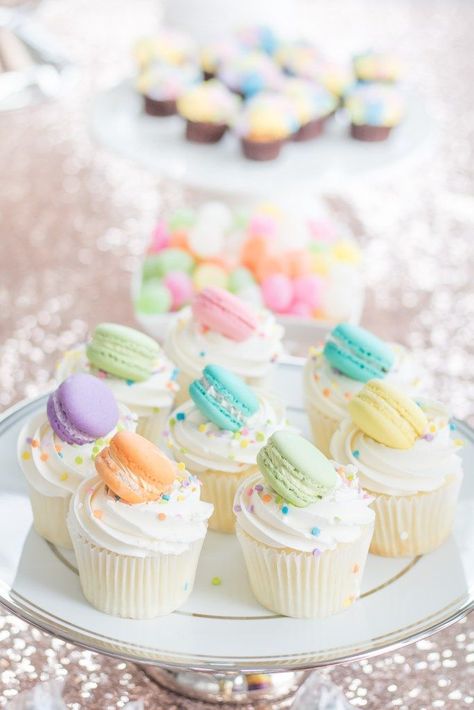 Party Ideas, Pastel, Fiesta Birthday Party, Fiesta Birthday, Fiesta Party, Frosting, Confetti, Sprinkles, Birthday Party