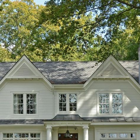 Linda MacArthur Architect on Instagram: "Is this what they mean by “green with envy”? The grass, the trees and a crisp white cottage is like a pot of gold at the end of a rainbow 😊🌈 #brookhavenga #brookhavenhomes #atlantahouses  Architect: @lmarchitect  Contractor: @ladisicfinehomes" English Cottage Exterior, Colonial Exterior, American Farmhouse, Cottage Exterior, Atlanta Homes, Front Porches, White Cottage, Pot Of Gold, English Cottage