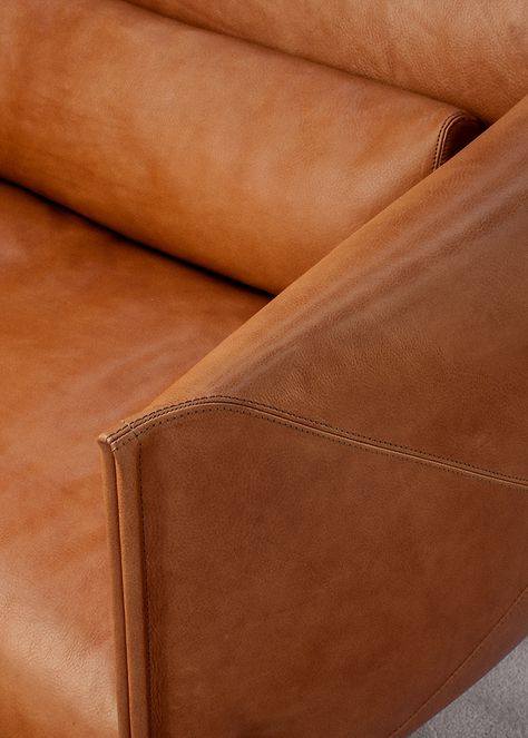 The Otto Seating System Invites Comfort and Conversation - Design Milk Joinery Details, Furniture Details Design, Modern Upholstery, Furniture Details, Furniture Maker, Leather Furniture, Design Milk, Furniture Design Modern, Modern Sofa