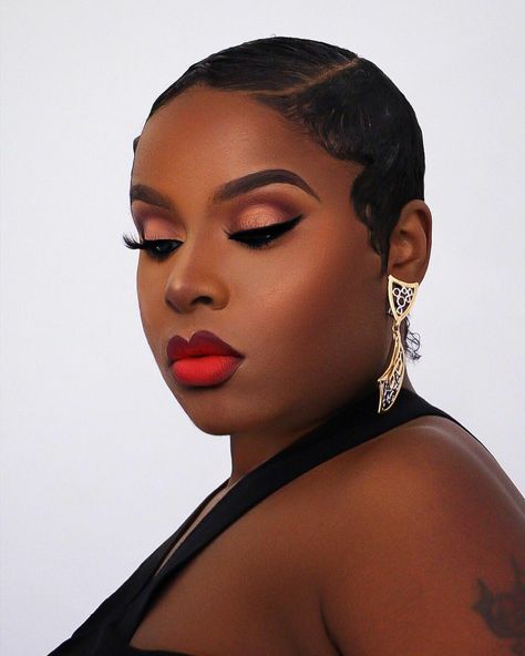 Red Lipstick Makeup Dark Skin Black Women, Make Up Looks With Red Lipstick Black Women, Dark Skin Makeup With Red Lips, Blue Makeup Red Lips, Soft Glam Red Lip Makeup Black Women, Makeup Looks For Red Outfit, Natural Red Makeup Look, Soft Glam Makeup With Red Lips, Red Lipstick Makeup Looks Black Women