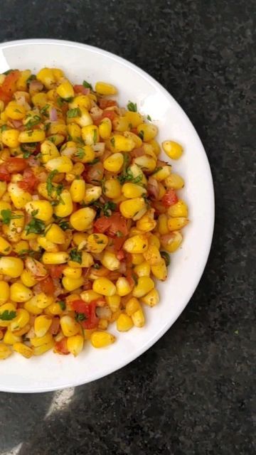 Corn Chat, Corn Chaat, Healthy Indian Snacks, Chats Recipe, Salad Recipes Healthy Lunch, Spicy Snacks Recipes, Vegetarian Fast Food, Tastemade Recipes, Chaat Recipe