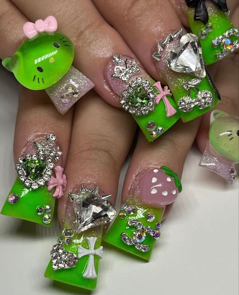 Green Duck Nails Acrylic, Green Junk Nails, Acrylic Junk Nails, Charm Nails Y2k, Green Y2k Nails, Kawaii Junk Nails, Green Duck Nails, Y2k Tiktok, Junk Nails