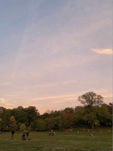 Sunset Park Aesthetic, People At The Park, Prospect Park Brooklyn, Park Aesthetic, Park Sunset, 2024 Board, Richmond Park, Nyc Park, Before We Go