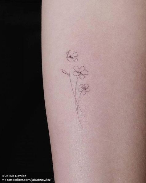 One Line Tattoo Minimalist Family, Mini Family Tattoo, Coordinating Tattoos 3 People, Tiny Vine Tattoo, Fine Line Family Tattoo, Single Line Flower Tattoo, Maktub Tattoo, Mini Tattoos Family, Tattoos Dedicated To Mom