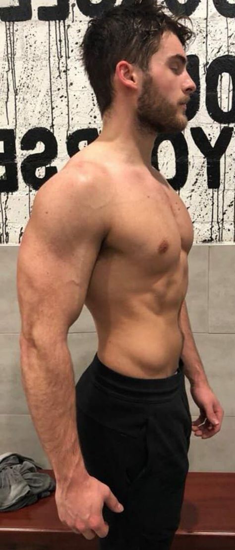 Cody Christian (@codychristian) Theo Raeken, Live And Let Live, Cody Christian, Hot Abs, New Boyfriend, Anime Boyfriend, Belleza Natural, Brad Pitt