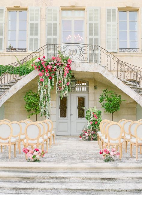 Wedding Heaven, Wedding Staircase, Botanical Garden Wedding Invitations, Wedding Arbors, Fox Wedding, Provence Wedding, Church Flowers, Reception Design, Pink Wedding Flowers