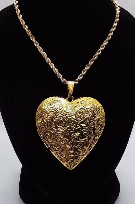 Locket Gold, Large Locket, Gold Heart Locket, Pendant Locket, Large Pendant Necklace, Photo Locket Necklace, Heart Template, Memory Locket, Jewelry Heart