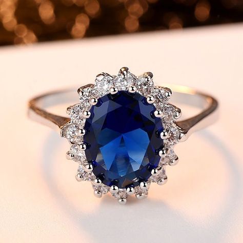 😱 Princess Ring, Band Jewelry, Blue Zircon, Blue Sapphire Rings, Engagement Jewelry, Natural Sapphire, Sapphire Gemstone, Exquisite Jewelry, Blue Rings