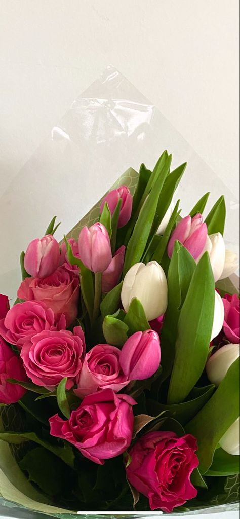 Tulips And Roses Arrangement, Pink Tulips And Roses, Rose And Tulips Bouquet, Big Tulip Bouquet, Pink Tulip And Rose Bouquet, Pink Roses And Tulips Bouquet, Tulips Roses Bouquet, Roses With Tulips Bouquet, Rose And Tulip Bouquet Tattoo