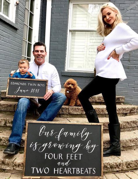 Meghan King Edmonds Expecting Twin Boys Pregnancy Annoucements, Twin Baby Announcements, Twins Pregnancy, Twins Announcement, Pregnancy Announcement Sibling, Twin Pregnancy Announcement, Pregnancy Calculator, Pregnancy Announcement Photos, Expecting Twins